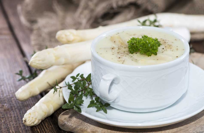 Spargelsuppe