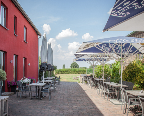Biergarten und Terrasse bei Mowwe