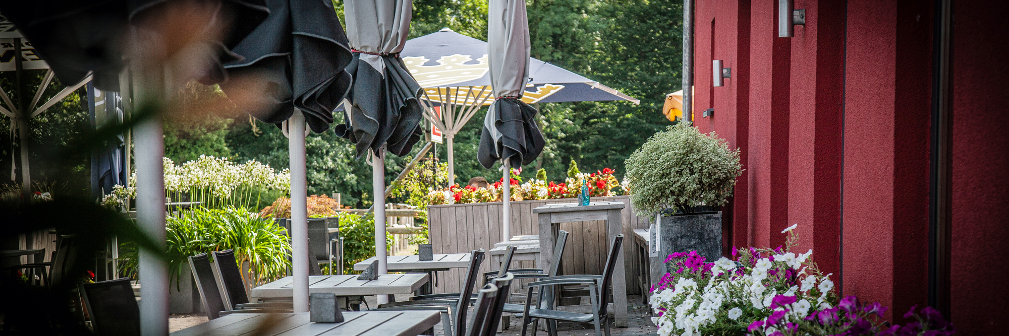 Biergarten und Terrasse bei Mowwe