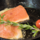 Speisekarte: Lachs frisch zubereitet für Sie